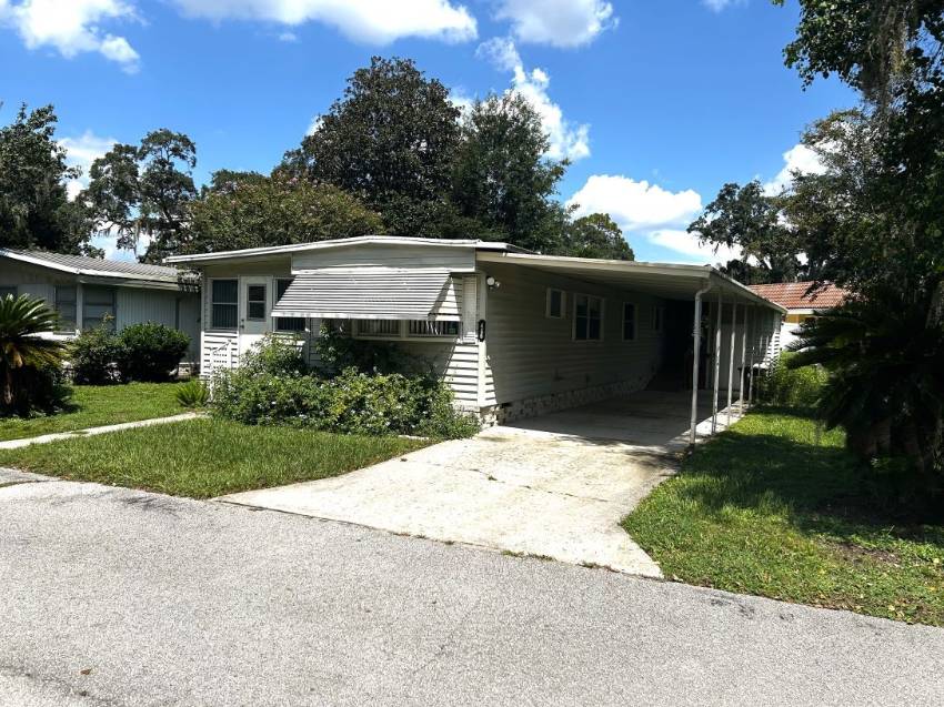 Ocala, FL Mobile Home for Sale located at 3150 Ne 36th Ave The Villas At Spanish Oaks